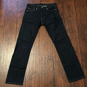 Levi 513 Slim Straight Jeans. 31x32.